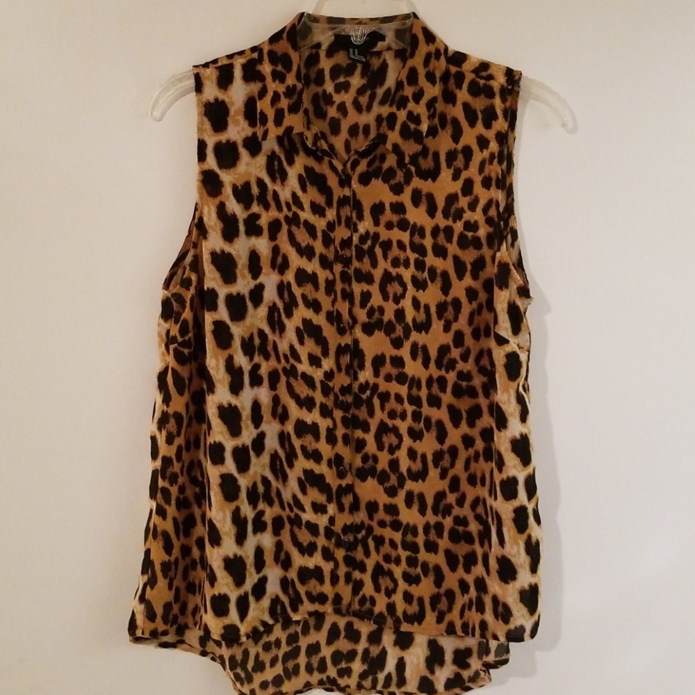 Cheetah print button down top